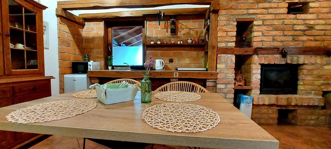Studio Apartman Buteo Jastrebarsko Luaran gambar